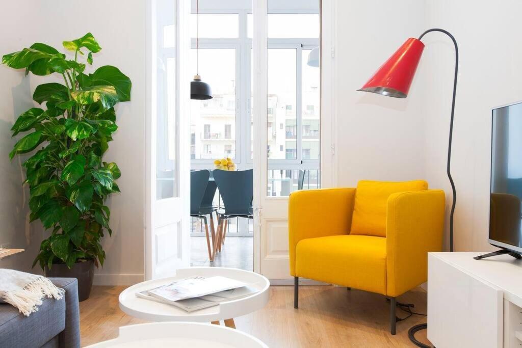 Beautiful 4Bd 4Ba Apartment In Eixample District Барселона Экстерьер фото